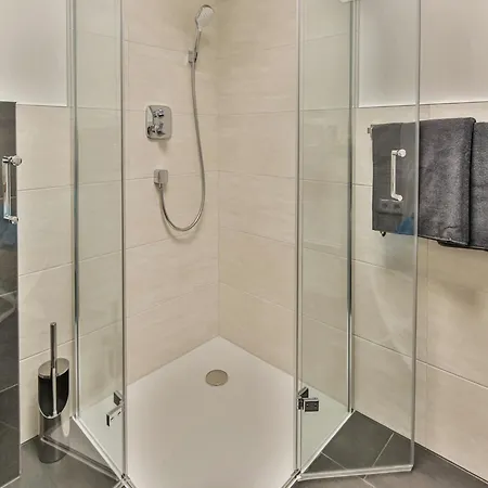 Apartament Elegant In With Terrace *